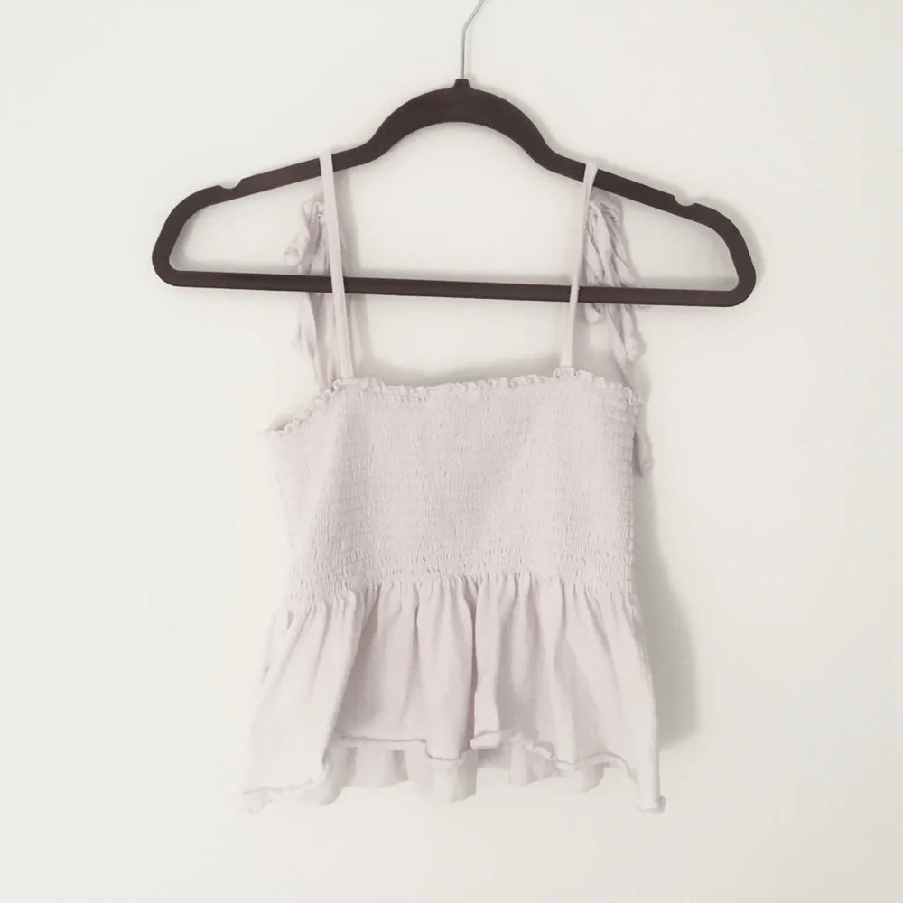 Adorable Forever 21 White Top - Picture 4 of 4